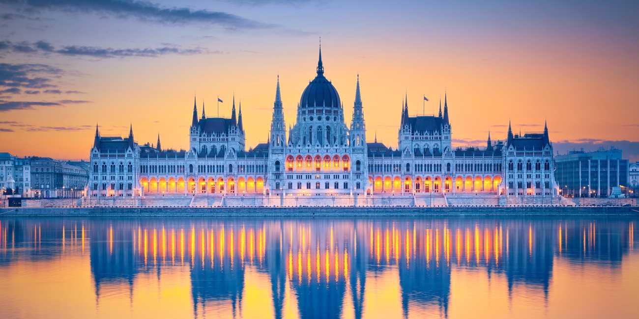 Hop-On Hop-Off sightseeing-busture i Budapest, Ungarn – Top vartegn, berømte attraktioner og skjulte perler i 2026
